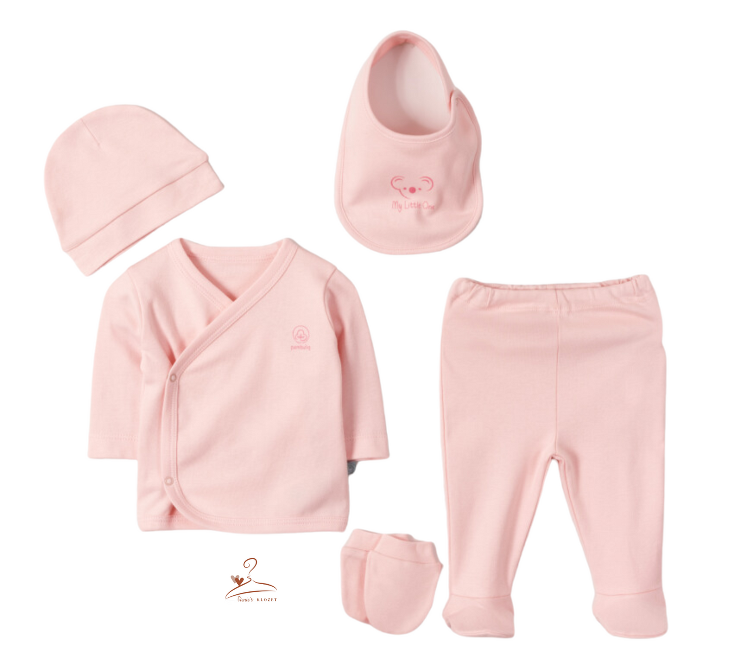 Ensemble de naissance rose pour bébé comprenant un gilet croisé, un pantalon, un bonnet, des moufles et un bavoir, en coton doux et confortable.